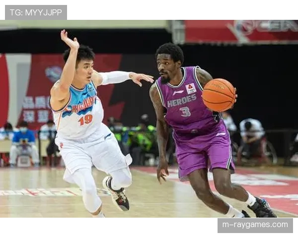 新疆伊力特新援哈里斯完成注册，有望补强外线火力