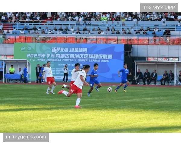 草原上的足球之约：乌兰察布“金雕杯”六人制足球争霸赛开幕